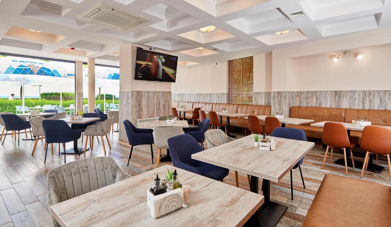 Hotel Neptun Pomorie Exterior foto